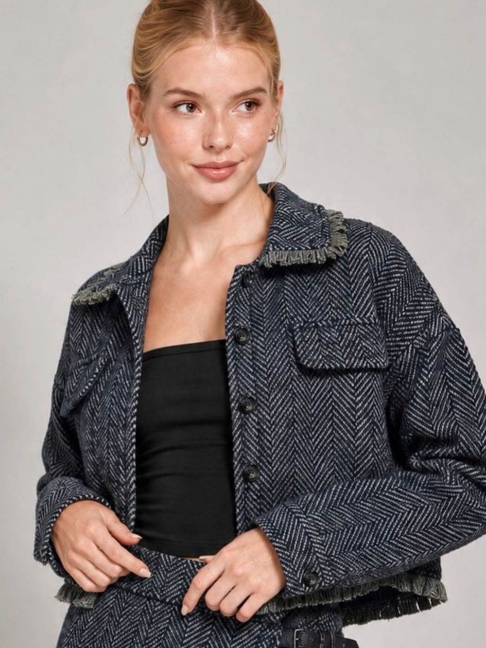 A555. Women’s Cropped Herringbone Jacket - Navy